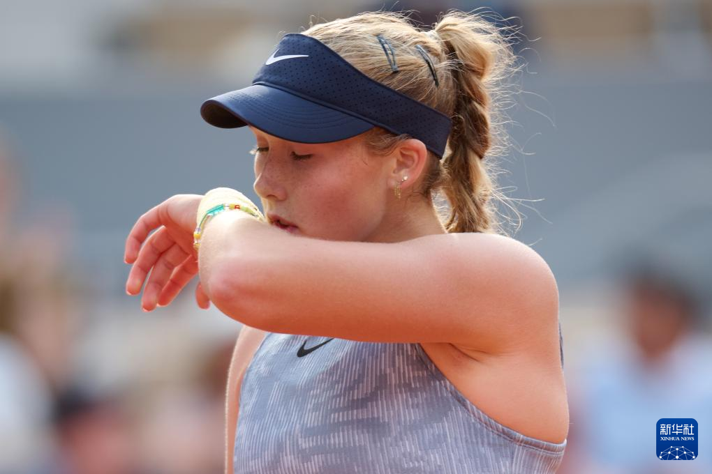 距会被缩小 距会被缩小